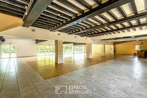 Manoir avec piscine et salle de réception