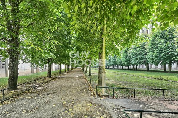 À VENDRE 3 PIÈCES TRAVERSANT À RÉNOVER