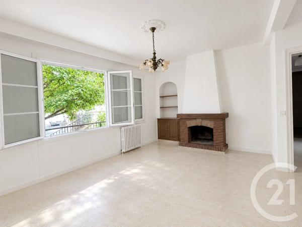 Appartement F3 à vendre  3 pièces - 62,20 m 2   MONTEREAU FAULT YONNE  - 77