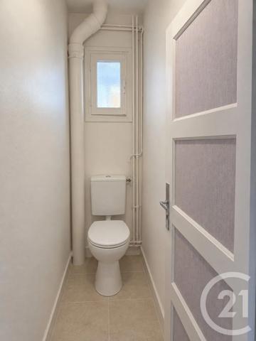 Appartement F3 à vendre  3 pièces - 62,20 m 2   MONTEREAU FAULT YONNE  - 77