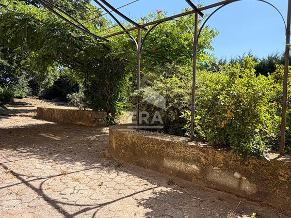 Maison en pierre Sisteron ? 5 ch, piscine, vue montagnes, potentiel gîte / pro libérale