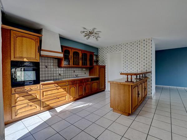 Villeneuve-sur-Lot (47300) EYSSES - APPARTEMENT T4 DE STANDING de plus de 107m² avec terrasse