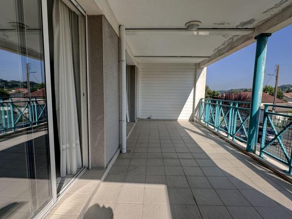 Villeneuve-sur-Lot (47300) EYSSES - APPARTEMENT T4 DE STANDING de plus de 107m² avec terrasse