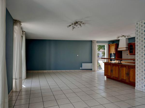 Villeneuve-sur-Lot (47300) EYSSES - APPARTEMENT T4 DE STANDING de plus de 107m² avec terrasse