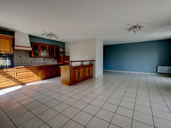 Villeneuve-sur-Lot (47300) EYSSES - APPARTEMENT T4 DE STANDING de plus de 107m² avec terrasse