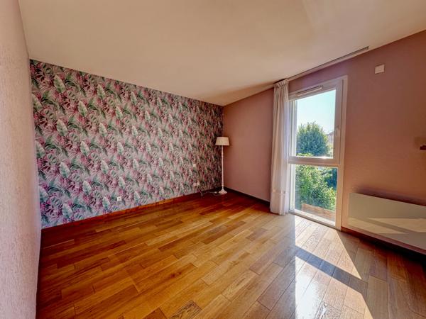 Villeneuve-sur-Lot (47300) EYSSES - APPARTEMENT T4 DE STANDING de plus de 107m² avec terrasse