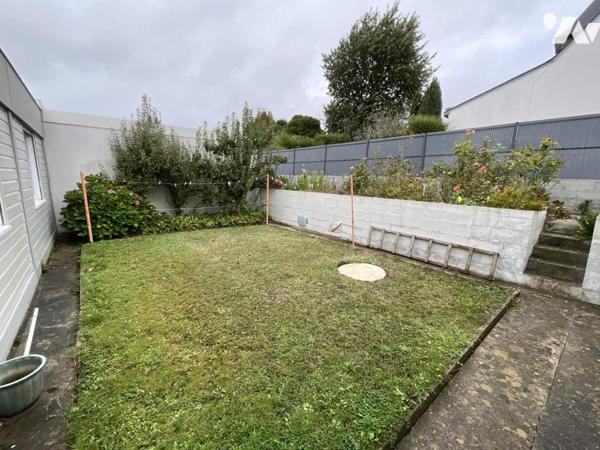 PLOEMEUR - BOURG - Maison de plain pied de 105 m² habitable sur terrain d'environ 360m²