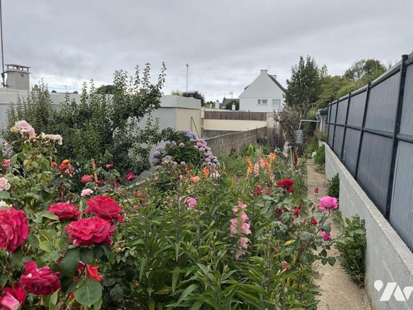 PLOEMEUR - BOURG - Maison de plain pied de 105 m² habitable sur terrain d'environ 360m²