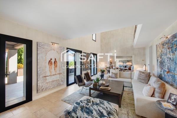 Prestigieux domaine à Tourrettes : Quand l'authenticité du passé sublime le luxe d'aujourd'hui. Panorama grandiose.