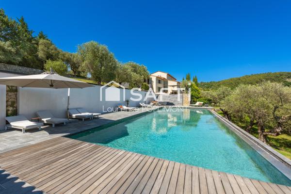 Prestigieux domaine à Tourrettes : Quand l'authenticité du passé sublime le luxe d'aujourd'hui. Panorama grandiose.