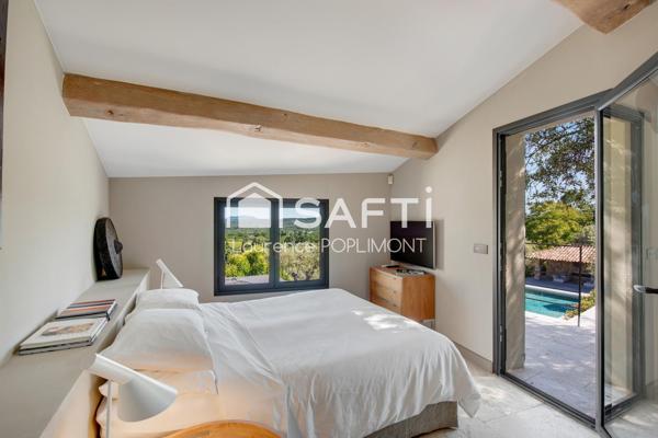 Prestigieux domaine à Tourrettes : Quand l'authenticité du passé sublime le luxe d'aujourd'hui. Panorama grandiose.