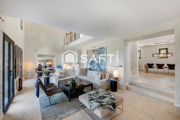 Prestigieux domaine à Tourrettes : Quand l'authenticité du passé sublime le luxe d'aujourd'hui. Panorama grandiose.