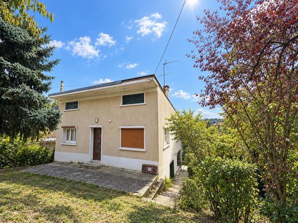 Maison
         6 pièces
        - 200 m² 650 000 € *