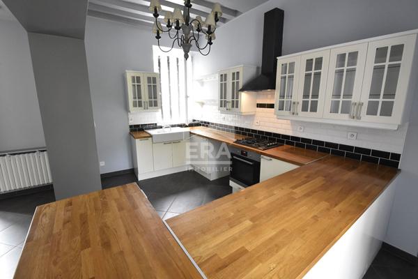 TRES BELLE MAISON ANCIENNE