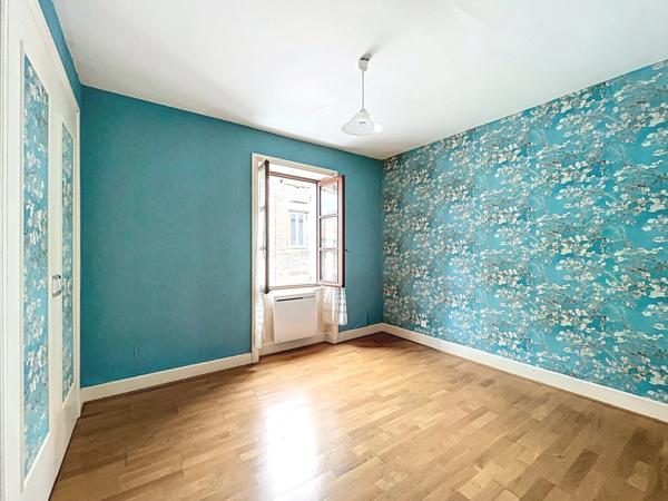 Belle maison de village - 123 m² et 4 chambres avec jardin au calme