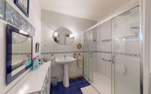 Appartement à vendre    4 pièces • 134 m2 Lyon 6