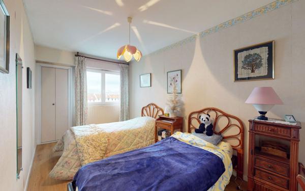 Appartement à vendre    4 pièces • 134 m2 Lyon 6