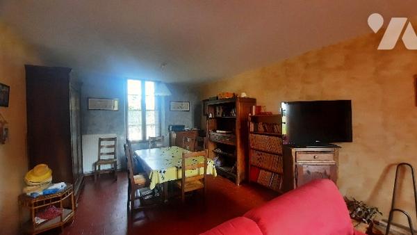 Baudres (36), fermette 5 chambres, séjour, 2 SDB, piscine chauffée, dépendances sur 2.5 ha