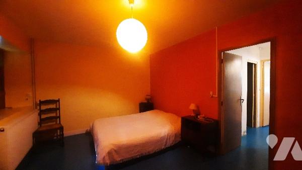 Baudres (36), fermette 5 chambres, séjour, 2 SDB, piscine chauffée, dépendances sur 2.5 ha