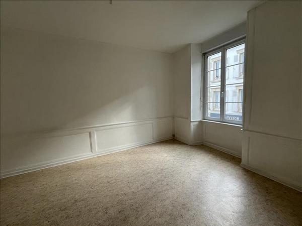 Appartement à louer 756 € CC PONT L ABBE 4 p 81 m² DPE D