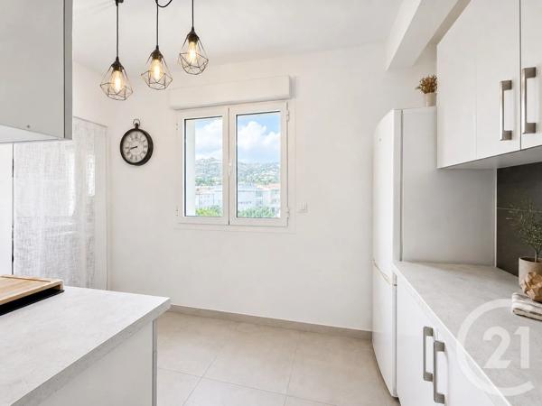 Appartement T4 à vendre  4 pièces - 68,32 m 2   CALVI  - 202