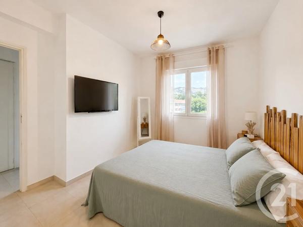 Appartement T4 à vendre  4 pièces - 68,32 m 2   CALVI  - 202