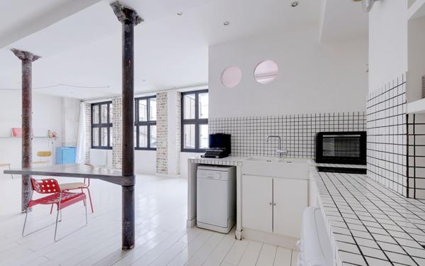 Appartement à vendre    2 pièces • 63 m2 Paris 3