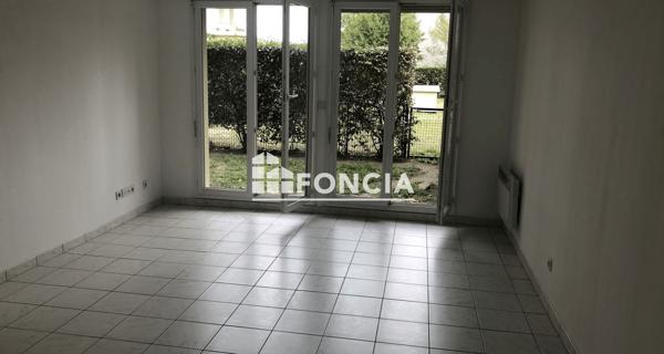 Location Appartement 2 pièces 42.08 m² - Corbeil-essonnes 91100