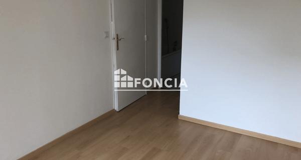 Location Appartement 2 pièces 42.08 m² - Corbeil-essonnes 91100