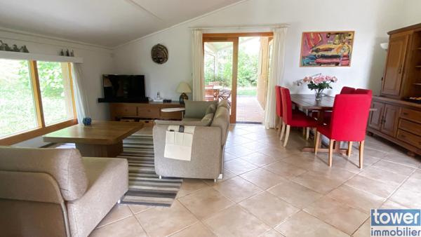 Villa
                                                                                                                                                                                                                                                                                                                        4 pièce(s)                                                                                                                                                                                                          3 chambre(s)                                                                                                                                                                                                          104  m²