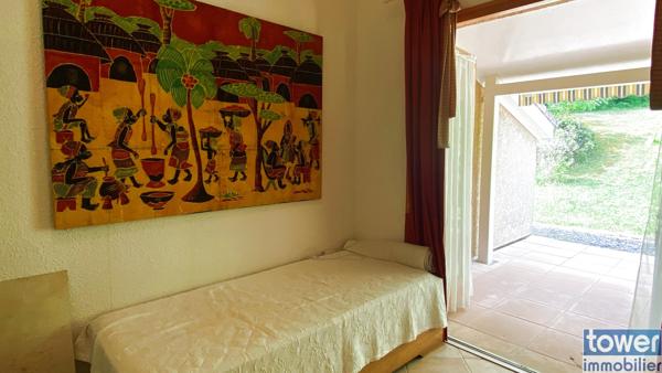 Villa
                                                                                                                                                                                                                                                                                                                        4 pièce(s)                                                                                                                                                                                                          3 chambre(s)                                                                                                                                                                                                          104  m²