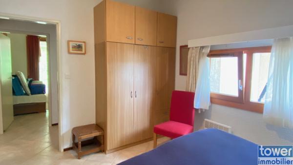 Villa
                                                                                                                                                                                                                                                                                                                        4 pièce(s)                                                                                                                                                                                                          3 chambre(s)                                                                                                                                                                                                          104  m²