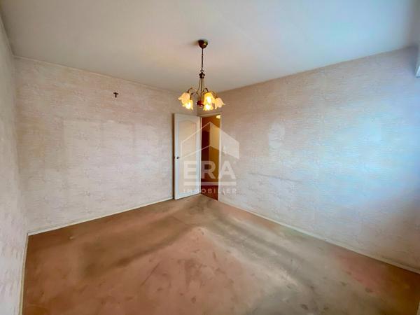 Pau - Quartier Tourasse : T4 de 85,95 m² à rafraîchir avec garage