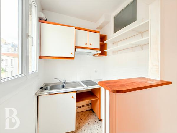 Paris (75014) 2 pièces traversant de 33 m2 - Plaisance (Raymond Losserand)