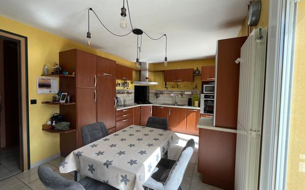 Maison à vendre    4 pièces • 128 m2 Rostrenen
