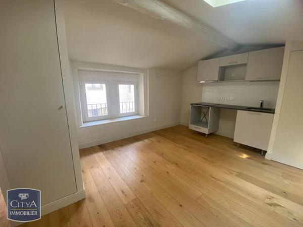 Appartement à louer 3 pièces 64.4m²