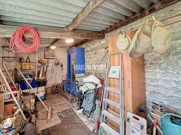 Maison de charme , 4 pièces, avec jardin exposé sud-ouest dans quartier recherché de Dinan