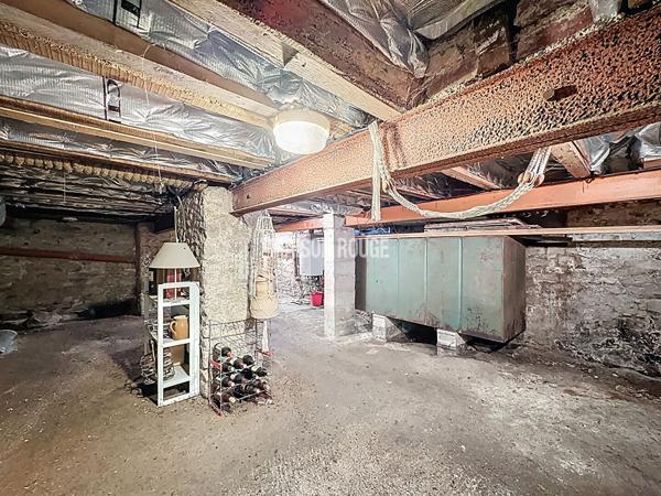Maison de charme , 4 pièces, avec jardin exposé sud-ouest dans quartier recherché de Dinan