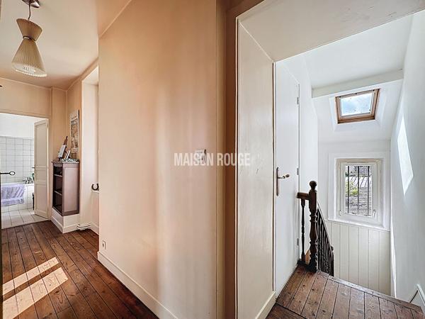 Maison de charme , 4 pièces, avec jardin exposé sud-ouest dans quartier recherché de Dinan