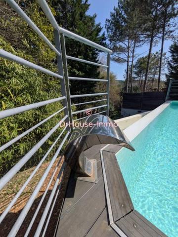 Maison à vendre 6 pièces de 200 m²