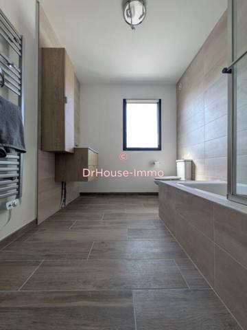 Maison à vendre 6 pièces de 200 m²