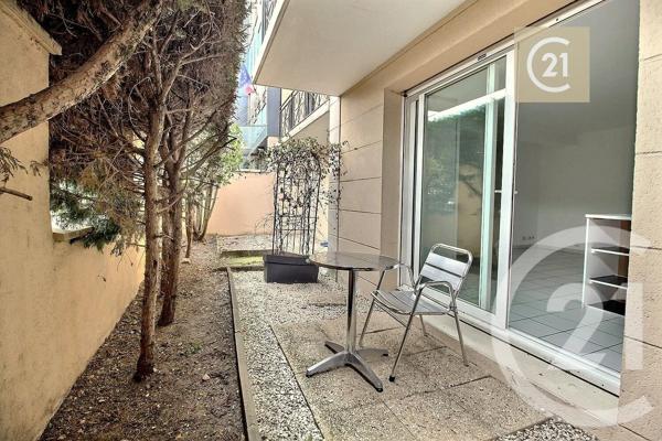 Appartement F1 à vendre  1 pièce - 24,26 m 2   LIVRY GARGAN  - 93