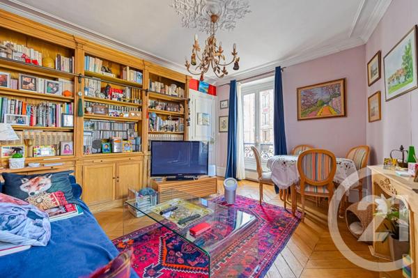 Appartement F3 à vendre  3 pièces - 70,20 m 2   LE KREMLIN BICETRE  - 94
