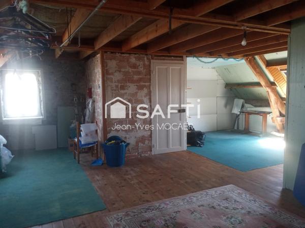 LENNON (29190) ; Grande demeure familiale à 7 mn de toutes commodités.