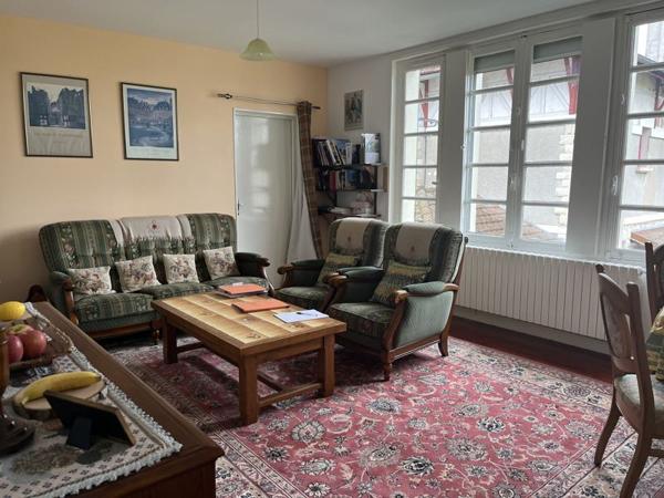 Maison à vendre |  Chalais |  5 pièces | 130 m²