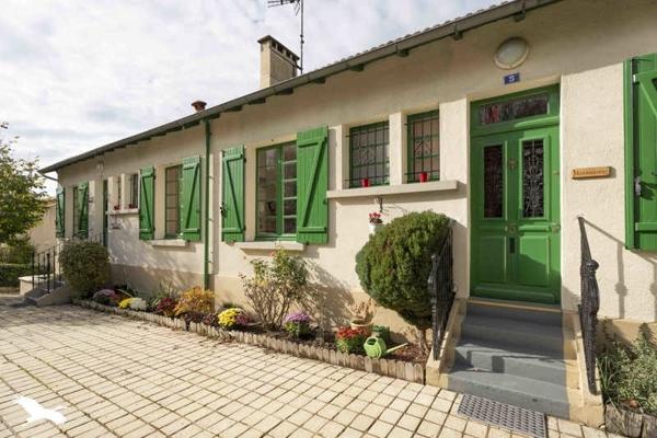Maison à vendre 169 850 € Chalais 7 p 130 m² DPE D