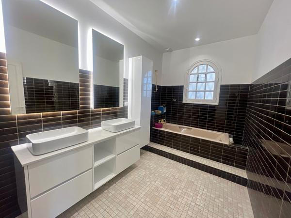 Maison à vendre Pessac 6 pièces 170 m2