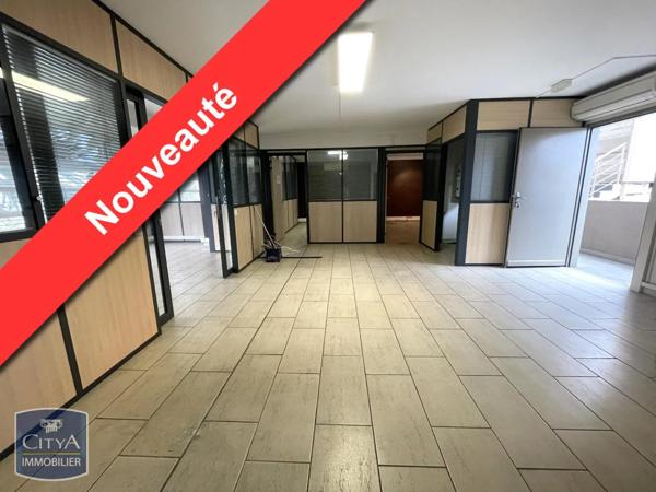 Local professionnel à vendre 140m²