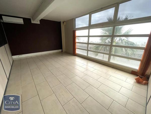 Local professionnel à vendre 140m²