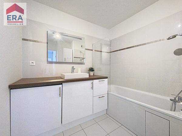 APPARTEMENT 3 PIECES - 65M² AVEC BALCON EXPOSE OUEST